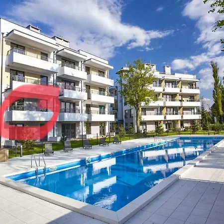 13 Apartament